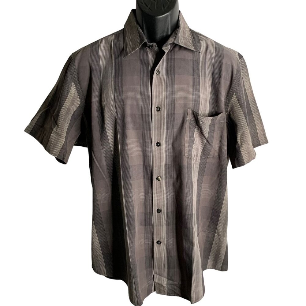 Axist Button Up Short Sleeve Casual Shirt XL Grey Plaid Chest Pocket Collared